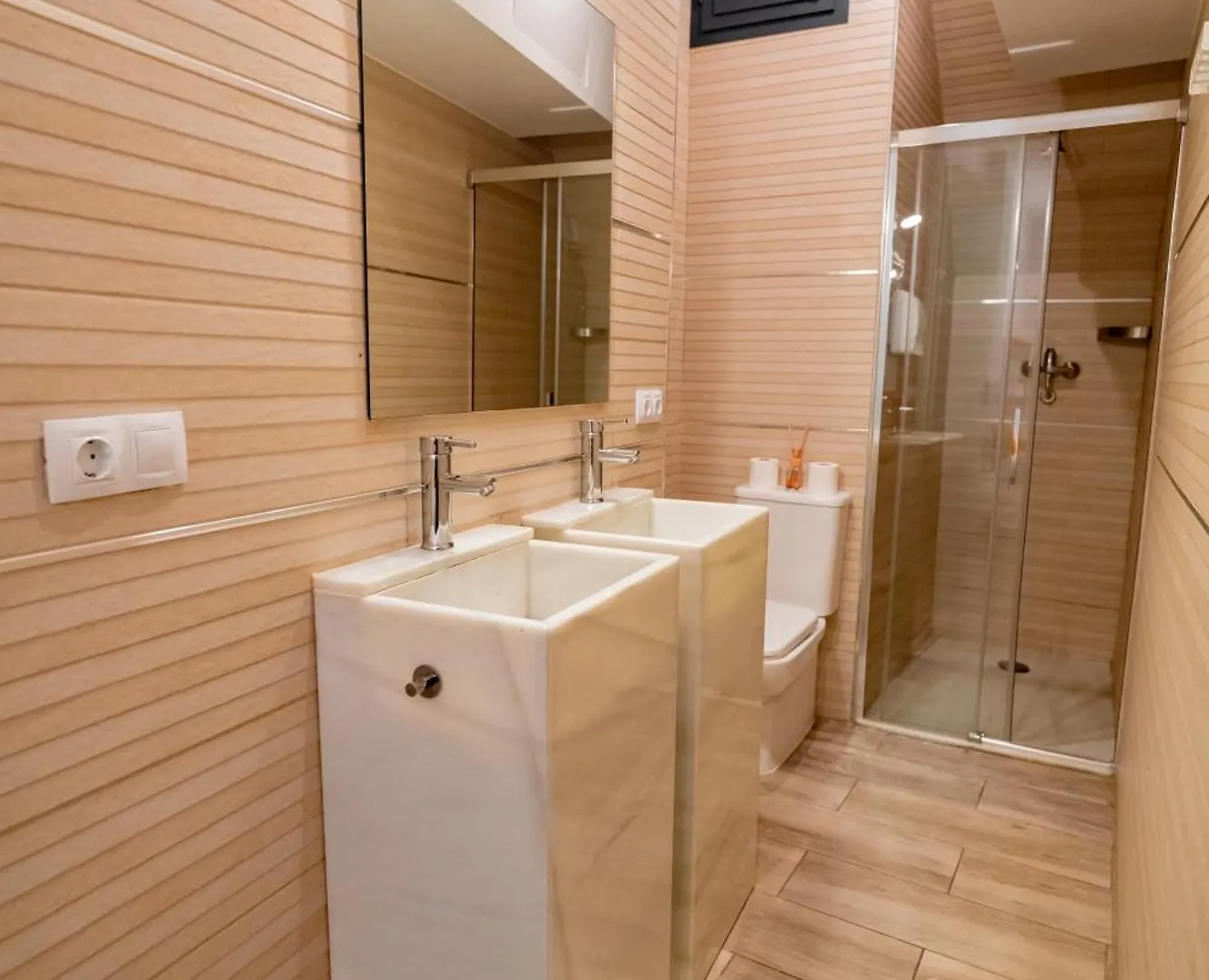 Center Suites San Eloy Seville