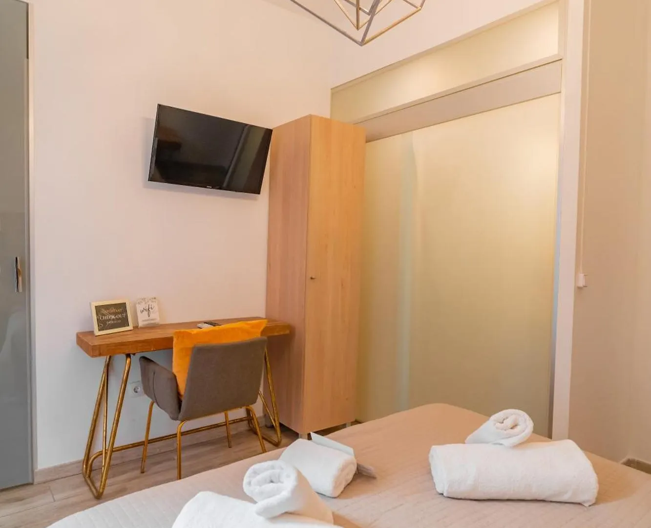 Konukevi Center Suites San Eloy Sevilla