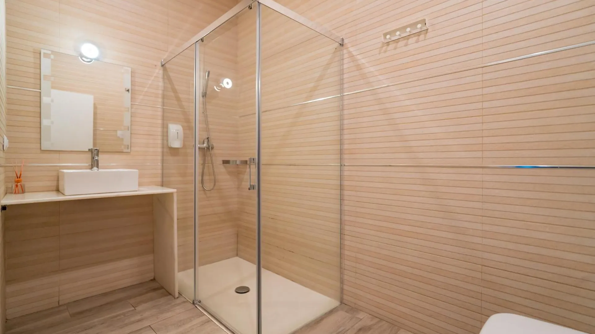 Center Suites San Eloy Seville
