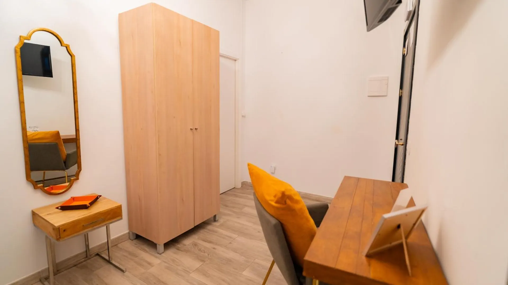 Guest house Center Suites San Eloy Seville Spain