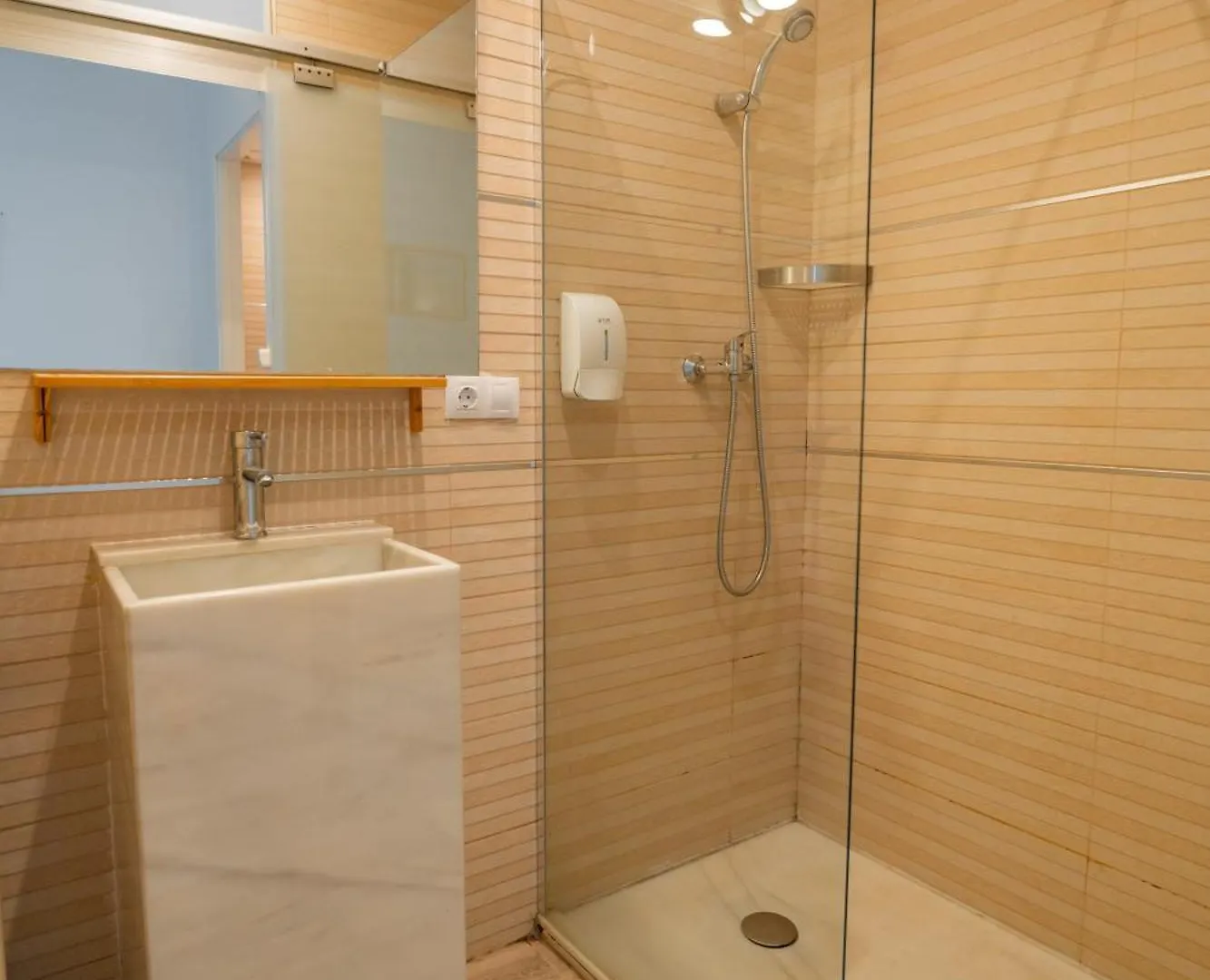 Guest house Center Suites San Eloy Seville